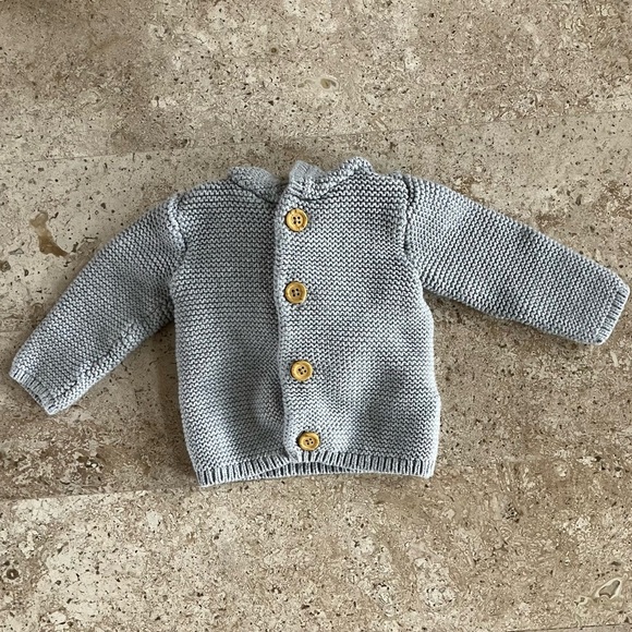 EUC Little Planet by Carter's Baby Organic Signature Stitch Cardigan Grey 9M - Picture 7 of 11